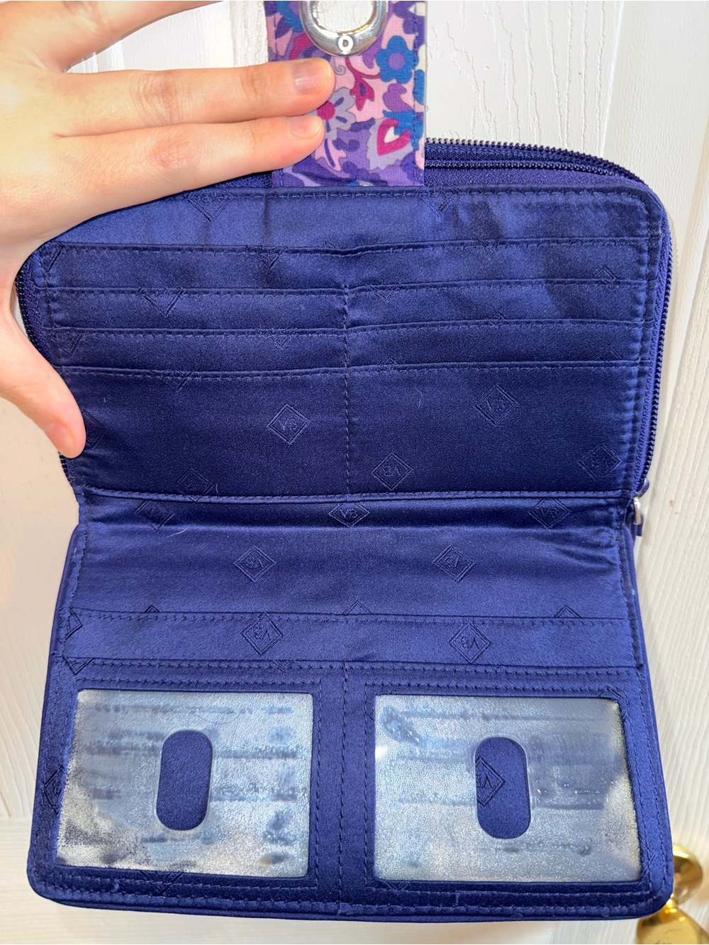Vera Bradley RFID Turnlock Wallet in the retired Lilac Tapestry - Picture 2 of 6